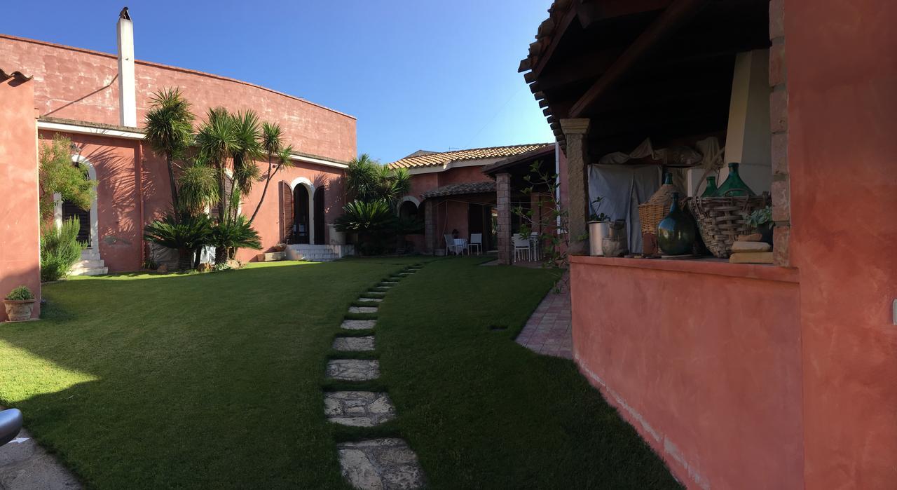 Corte Arrubia Monastir Buitenkant foto