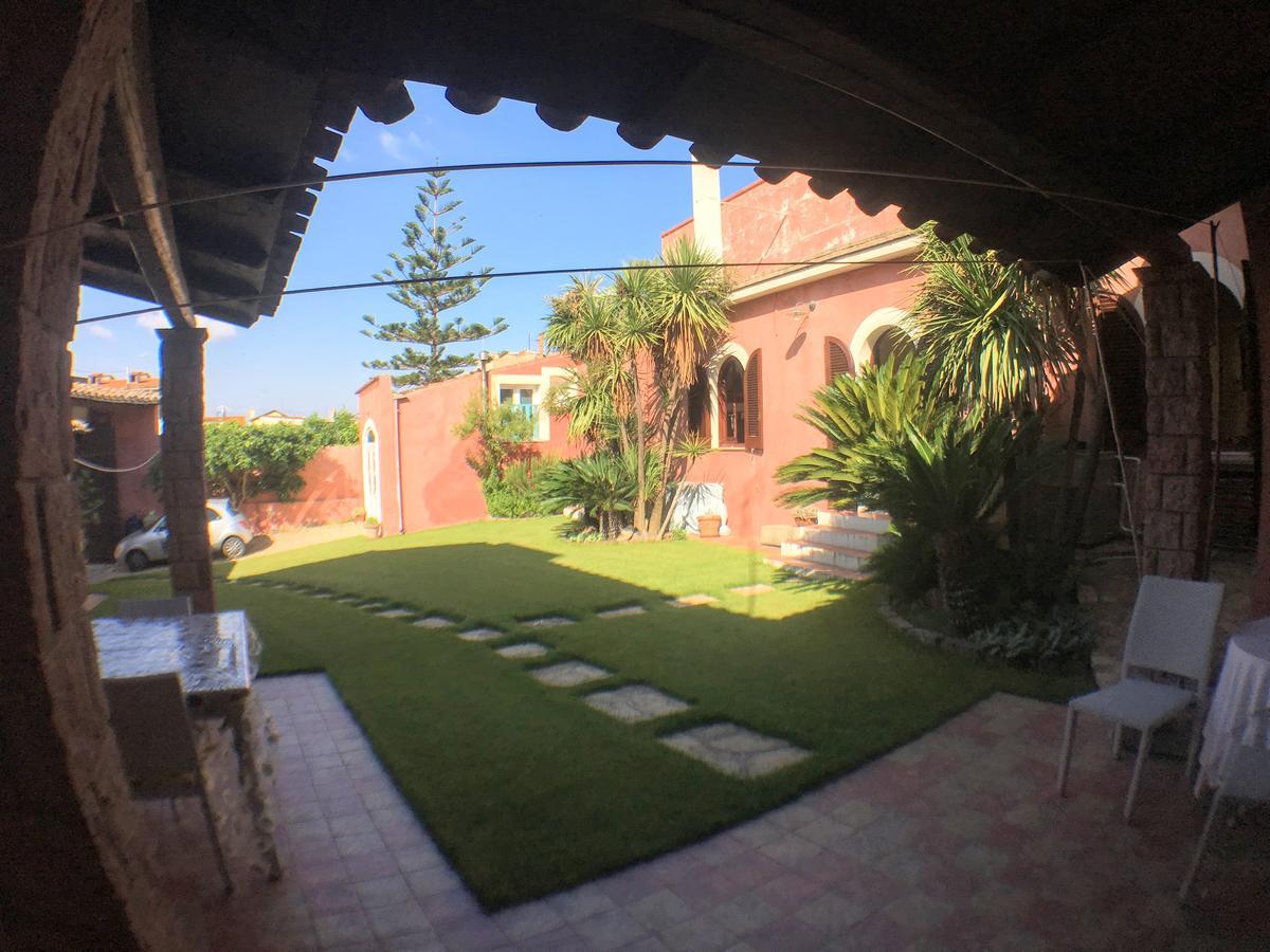 Corte Arrubia Monastir Buitenkant foto